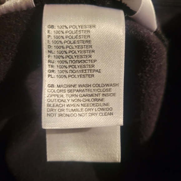 The North Face Women's Black Capri Joggers. Size M - Picture 4 of 5